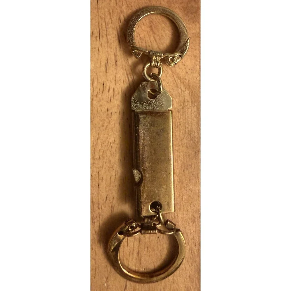 N/A vintage keyring maryland